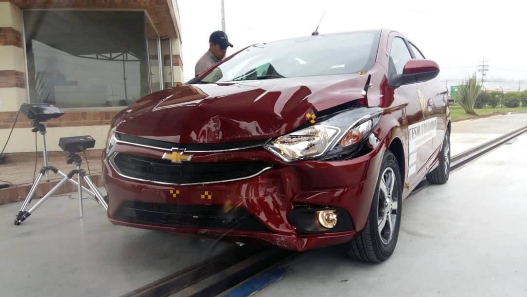 Estrellado pero bien reparado 1 cesvi estrellado