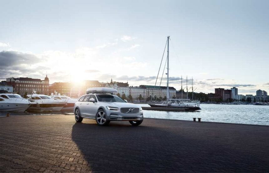 215855 Volvo V90 Cross Country Volvo Ocean Race exterior on location
