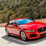Jaguar XE Rojo