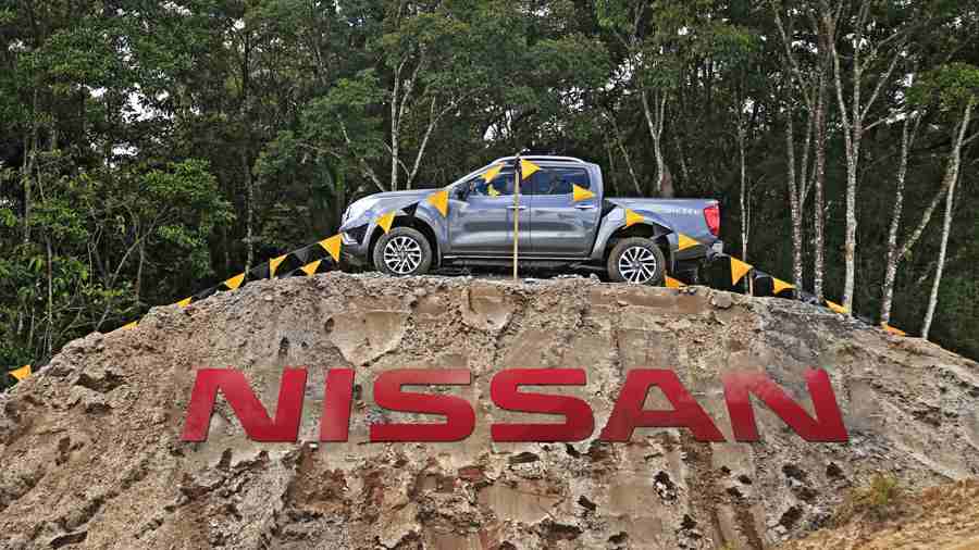 La líder del segmento Pick-Up Nissan NP300 Frontier pone a prueba su poderío Off-Road en la pista del Festival Naves 4x4 1 NP300 Frontier
