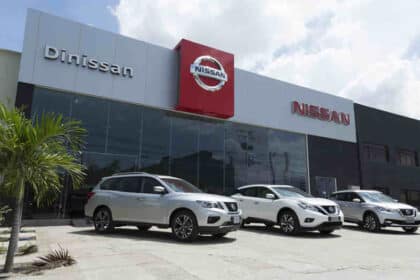 Vitrina nissan neiva