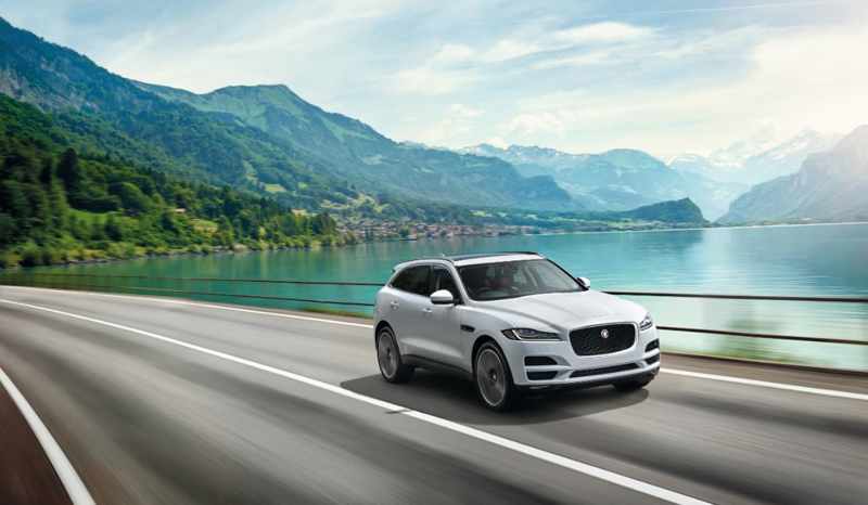 Jaguar F Pace