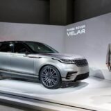 Gerry McGovern gana premio como diseñador del año 3 rrvelarrevealimage010317m0i9194