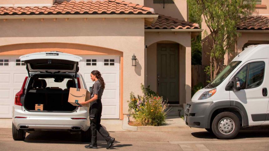 227706 Volvo Cars adds in car delivery by Amazon Key to its expanding range of