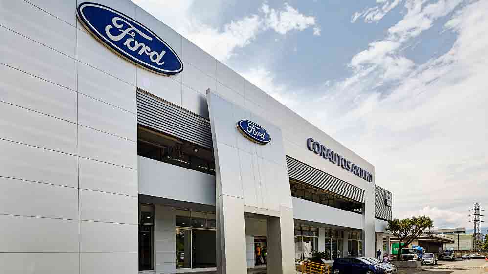 Corautos Andino y Ford la Nueva apuesta al mercado automotriz en Medellín 1 vitrina ford