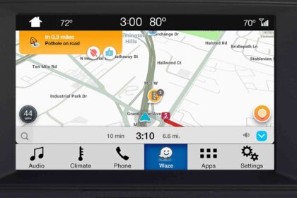 waze llega a ford