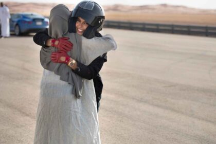 mujeres manejan en Arabia Saudita