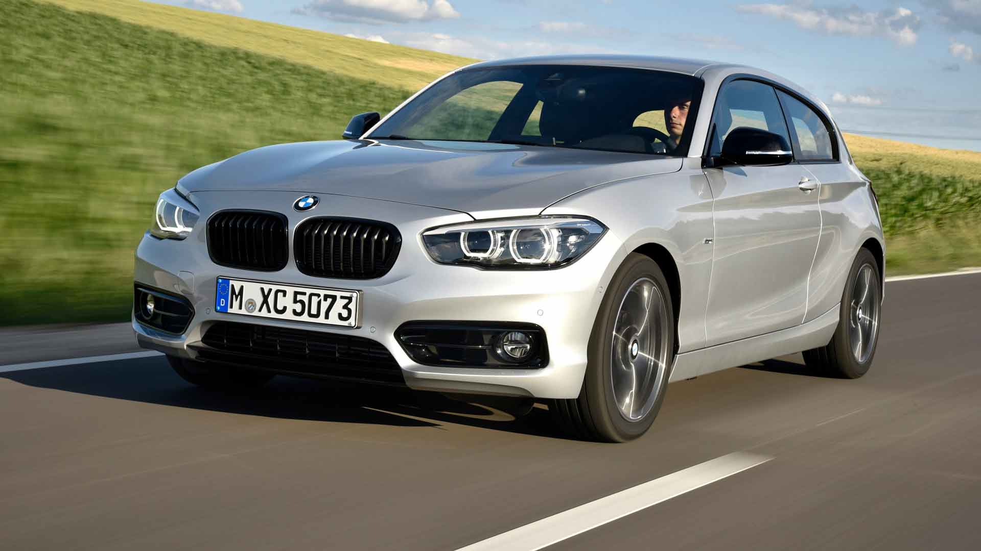 Nuevo BMW serie 1 2019 con mas potencia y equipamiento 1 BMW serie 1 2019