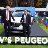 Peugeot 5008, el gran protagonista en la “FÊTE NATIONALE” de Francia 3 Gautier Mignot Embajador de Francia en Colombia y Rodrigo Pineda Gerente de Mercadeo Peugeot