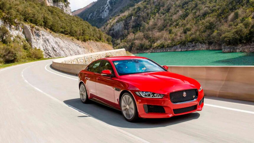 Jaguar XE IRR V6S 017