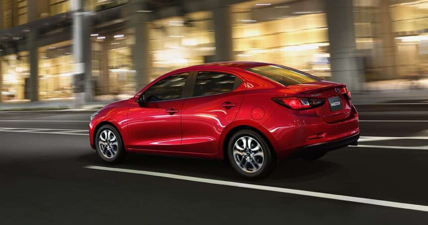 MAZDA2 sedan colombia