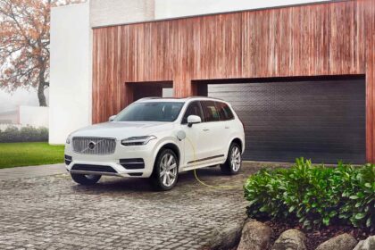 Volvo XC90 T8 Inscription 01