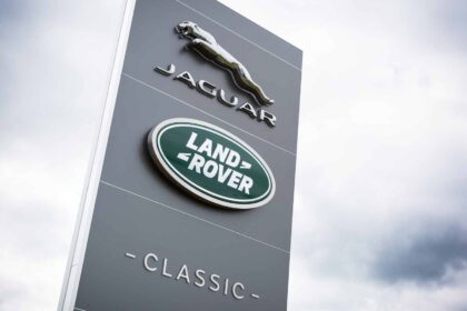 jlrclassicusannouncement15081801