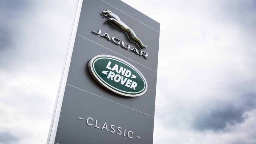 jlrclassicusannouncement15081801