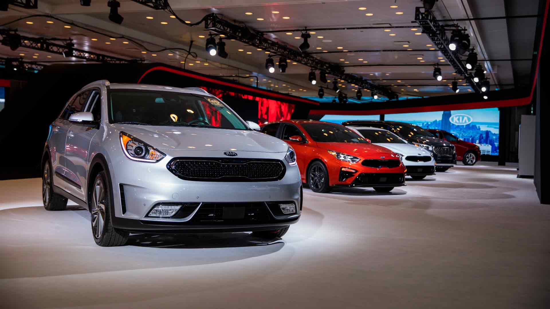 1,2 y 3 para escoger el vehículo que vaya con su estilo 1 modelos de Kia