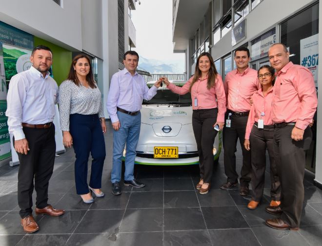 Con Nissan LEAF, Empresa de Energía del Quindío (EDEQ), le apuesta a la movilidad sostenible en Armenia 1 Nissan EDEQ 3