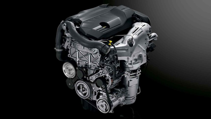 PEUGEOT ESSENCE 2018 001 FR