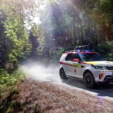 Lnd Rover Discovery se une a la flota de la Cruz Roja 12 lrdiscoveryredcrossemergencyresponsevehicle02101812