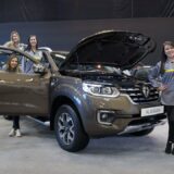 MUJERES RENAULT Sofasa