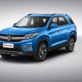 LOS INFALTABLES EN UNA SUV 2 560 Dfsk exterior