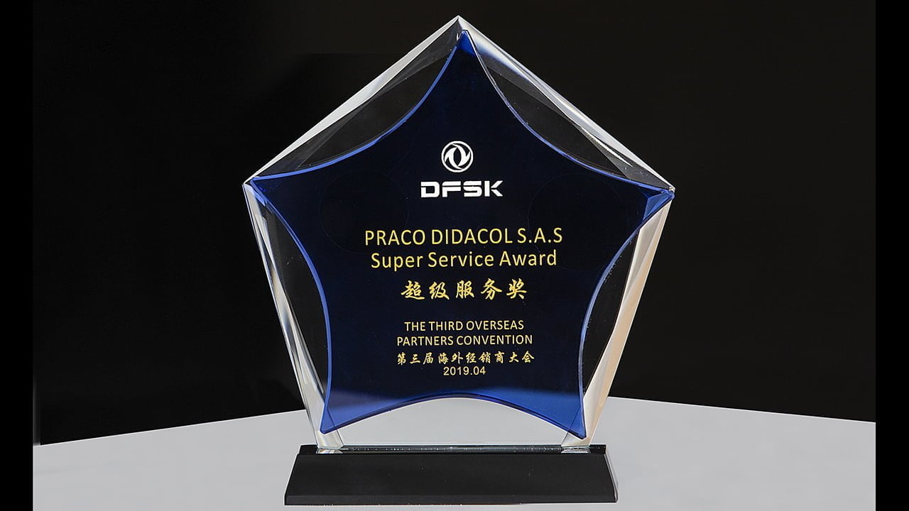 DFSK OBTIENE PREMIOS POR SERVICIO A SUS CLIENTES Y SOPORTE TÉCNICO 1 IMG 0792