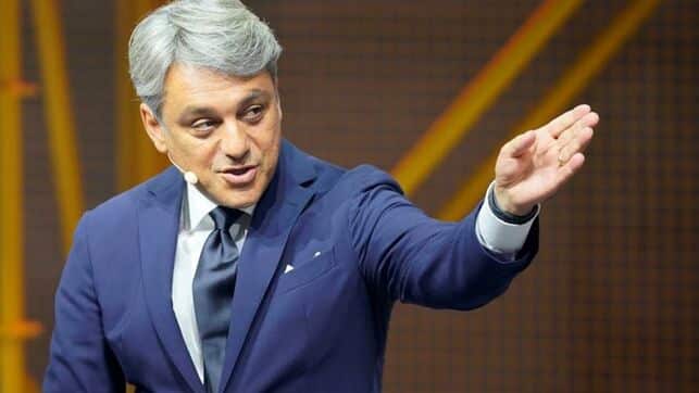 CEO de Renault: "Hoy, mis obreros no se puede comprar un auto nuevo, ni un Dacia" 4 Luca de Meo Renault