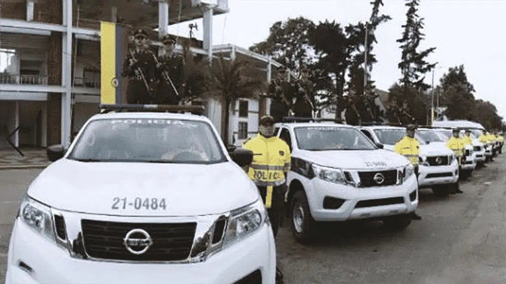 nissan y policia nacional