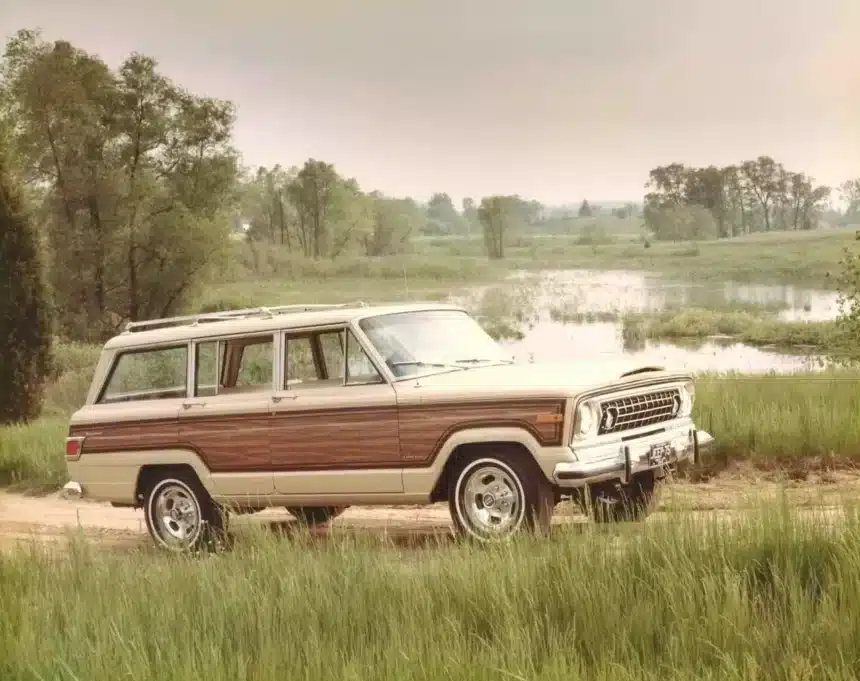 jeep wagoneer 1280x1013.jpg