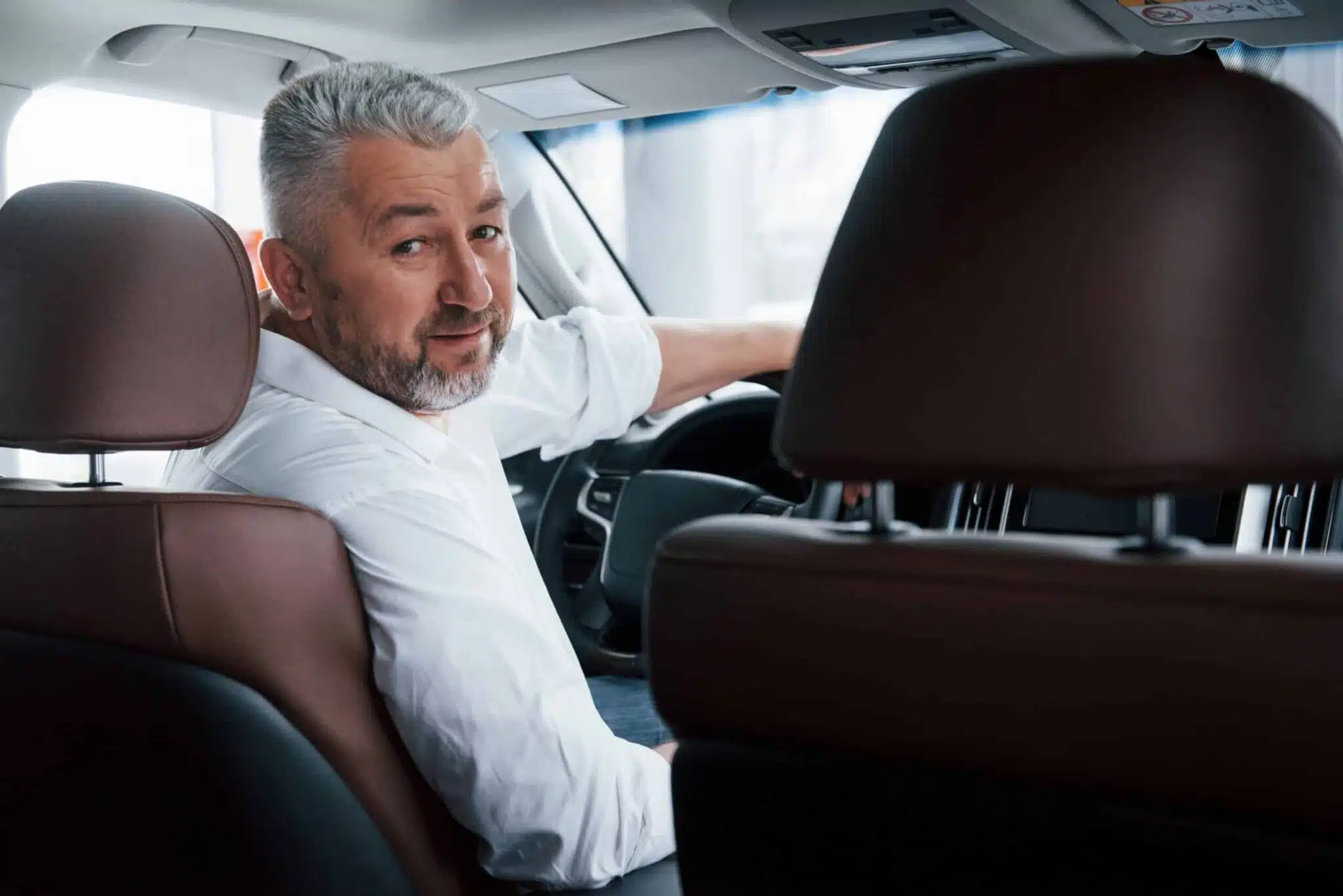 ¿Automóvil o camioneta? Estos son los carros que pueden rentar las ...