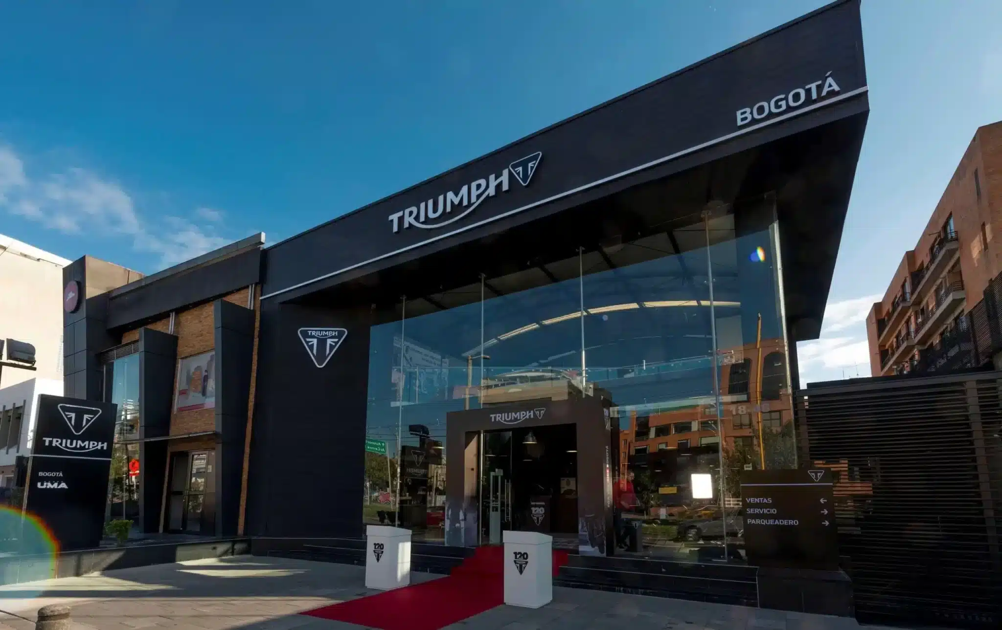 Con 120 años de experiencia, la marca de motocicletas Triumph llegó a Colombia 1 Triumph Colombia