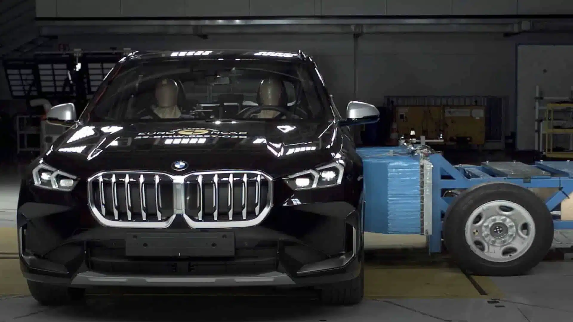 El nuevo BMW X1 y el BMW Serie 2 Active Tourer reciben 5 estrellas en el test Euro NCAP 1 bmw x1