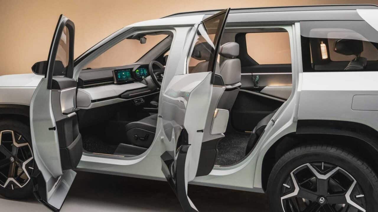 tata sierra ev concept exterior door open – Autos Rodando Tata Sierra EV puertas