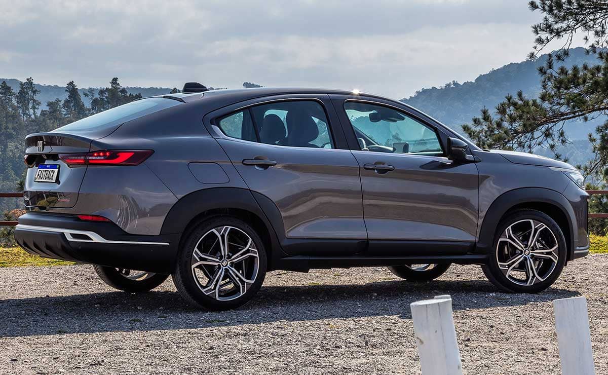 fiat fastback modelo mas buscado Autos Rodando Fiat Fastback lateral trasero