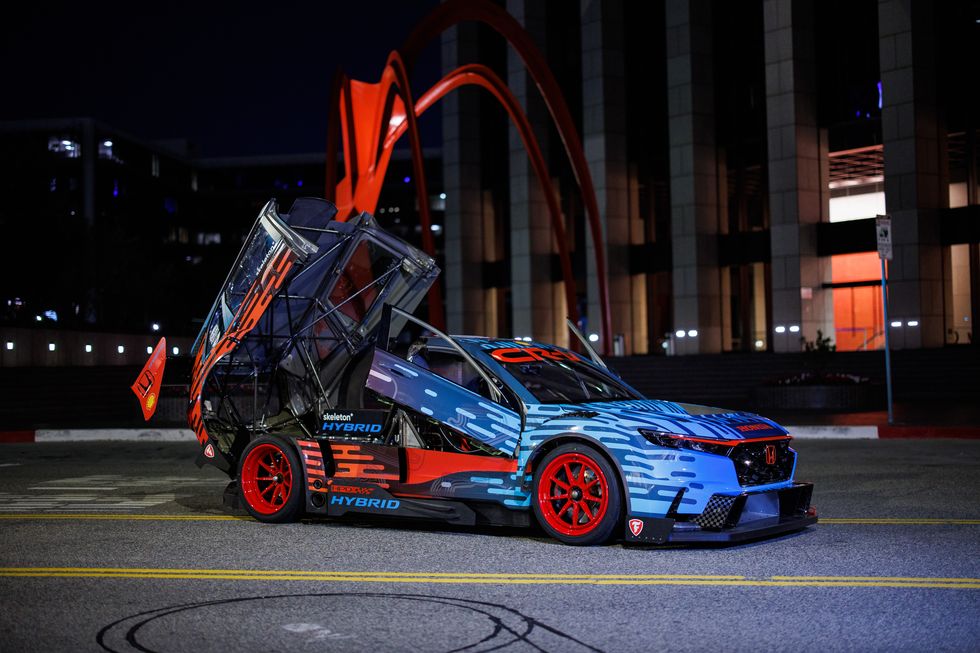 Honda CR-V Hybrid Racer: La Nueva Era de la Tecnología Híbrida en el IndyCar 1 Honda CR-V Hybrid Racer