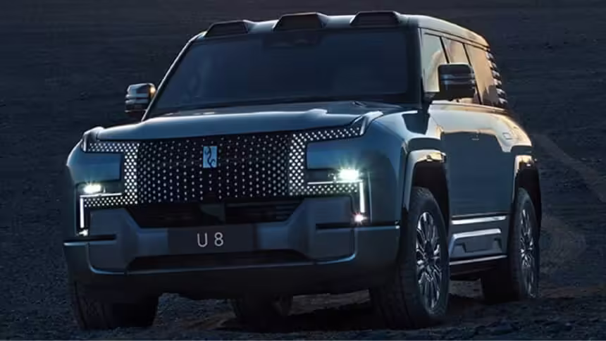 BYD YangWang U8 front