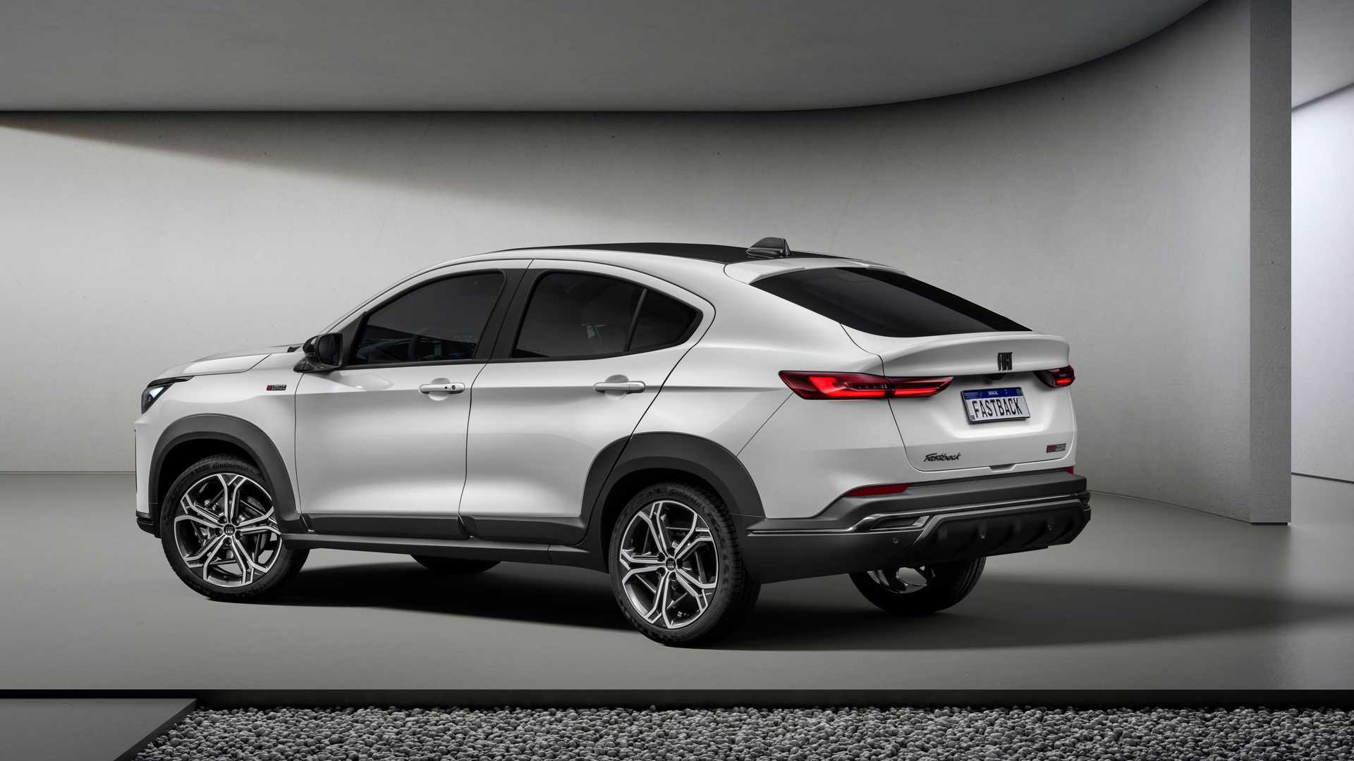 Fiat Pulse y Fiat Fastback Mild-Hybrid: Están Muy Cerca 1 Fiat Fastback 2024