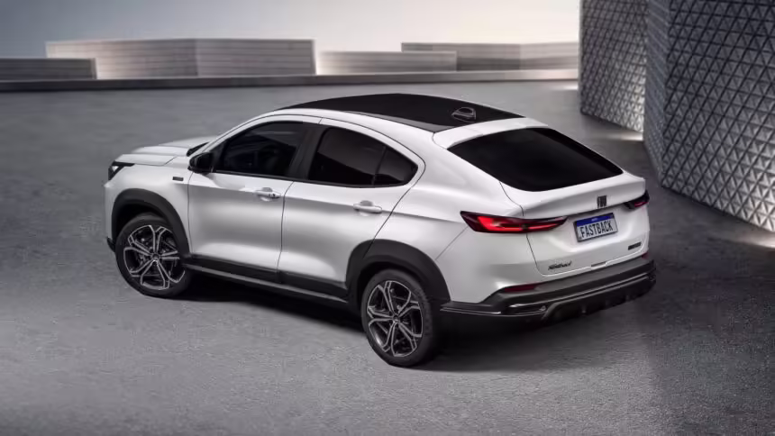 Fiat Fastback 2023