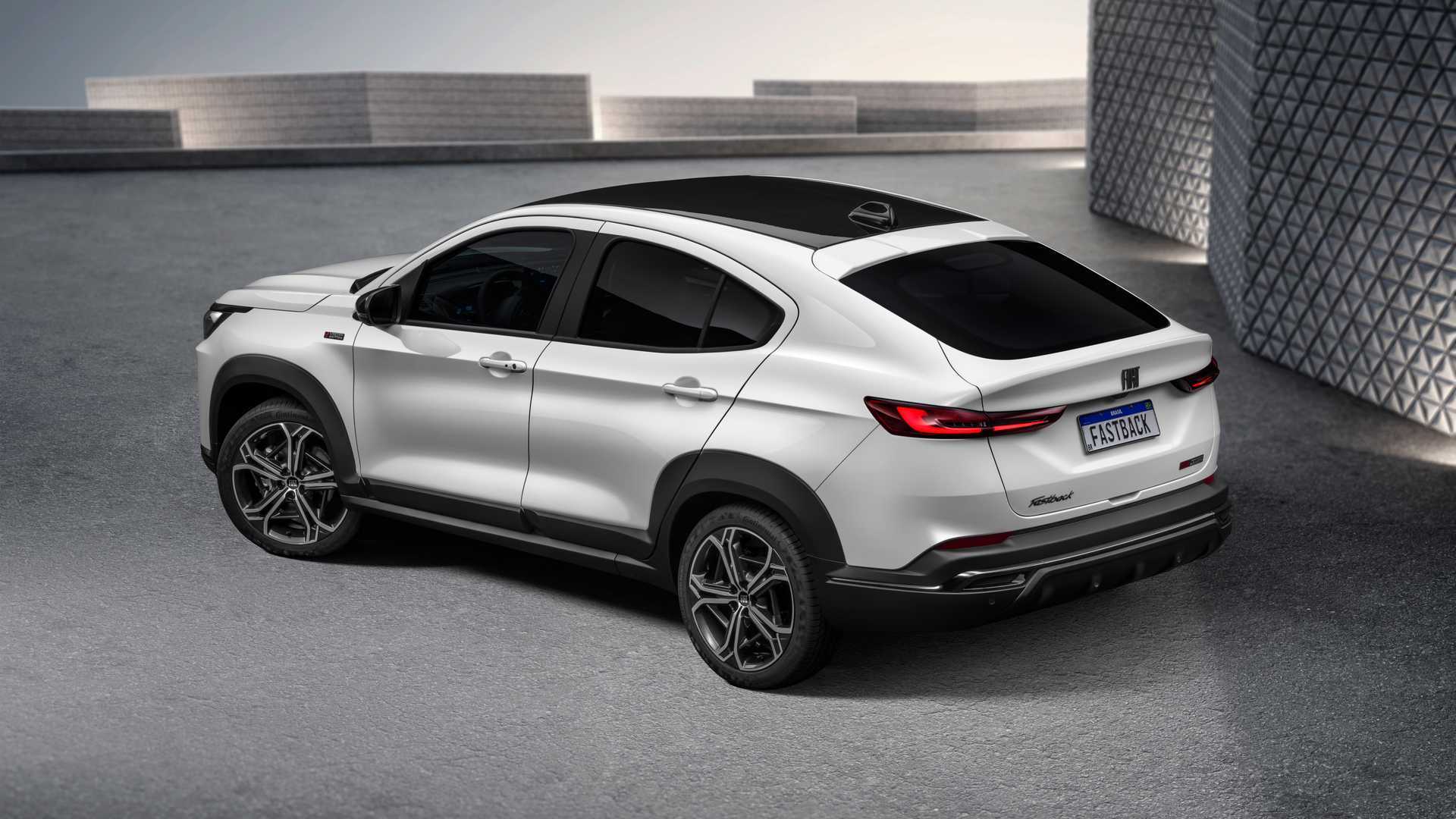 Fiat Fastback 2023
