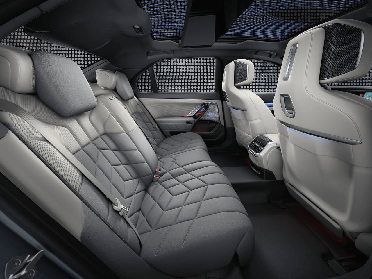 p90458847_lowres_the new bmw m760e xd – Autos Rodando BMW Serie 7 inetrior 5