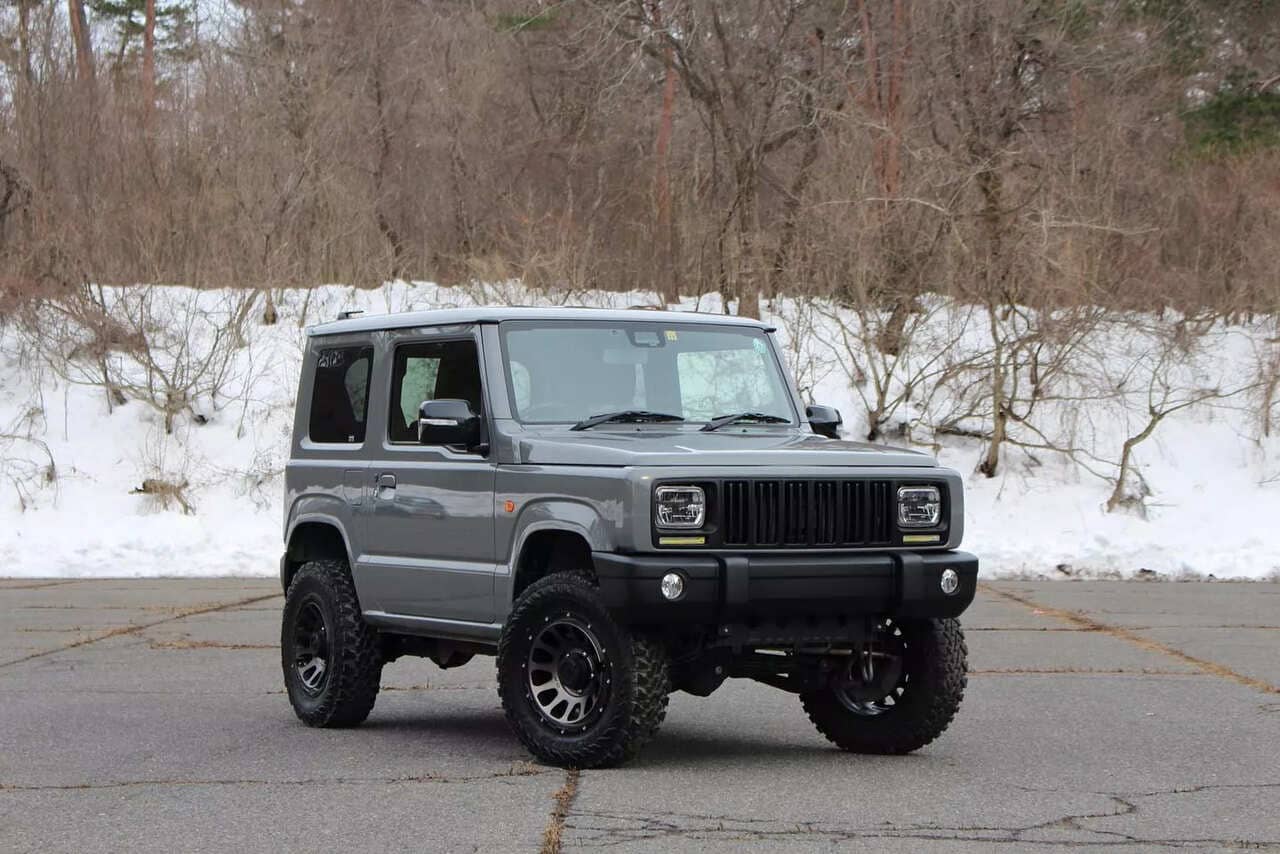 suzuki jimny jeep cherokee xj bodykit 1 Autos Rodando Suzuki Jimny body kit Jeep