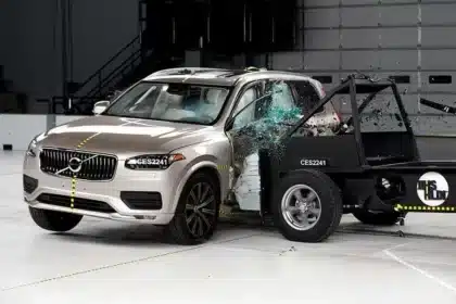 Volvo XC-90 IIHS