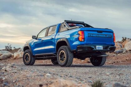 Chevrolet Colorado ZR2 2023 atras