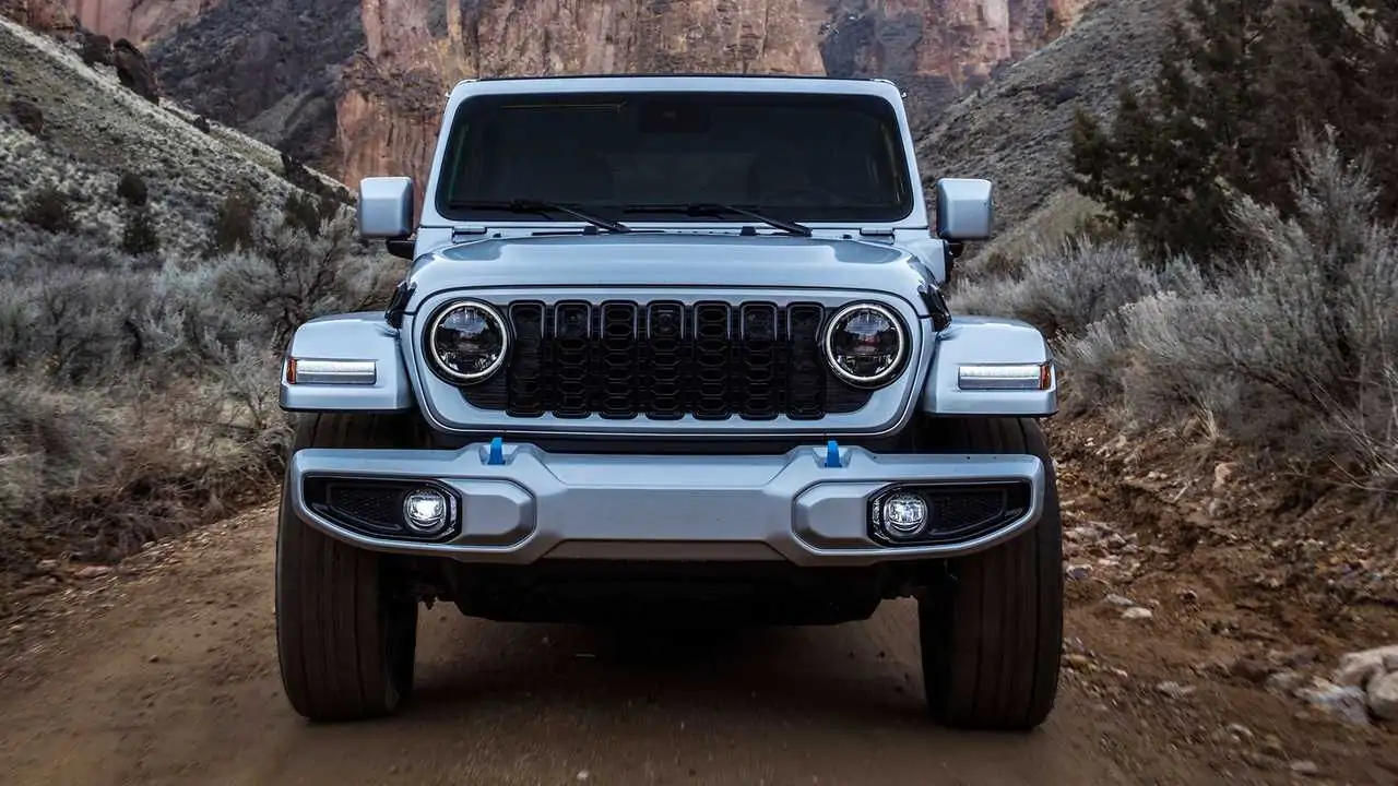 2024 jeep wrangler grille Autos Rodando Jeep Wrangler Frente