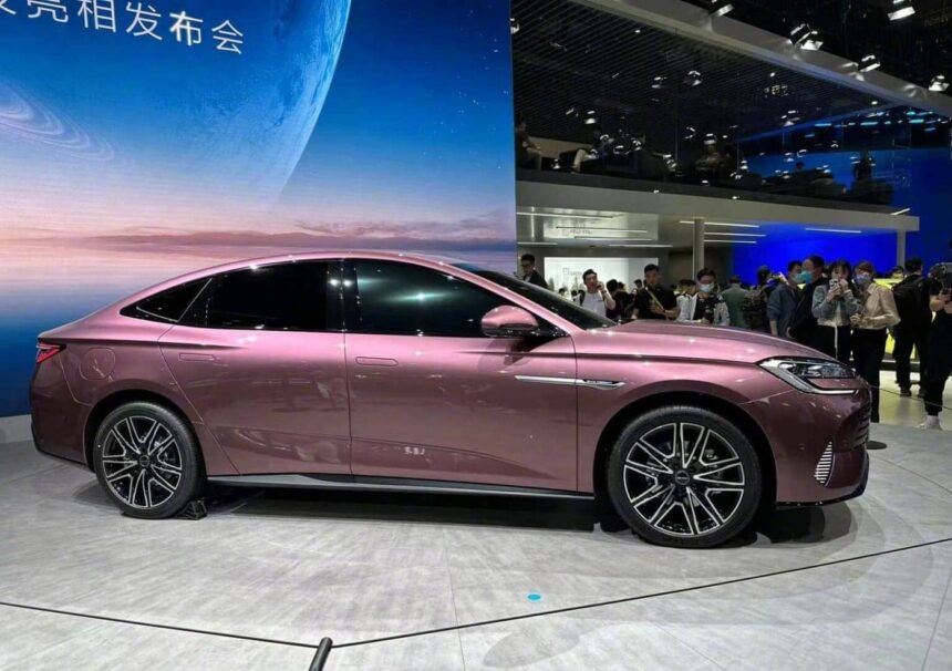 BYD Destroyer 07 PHEV lateral