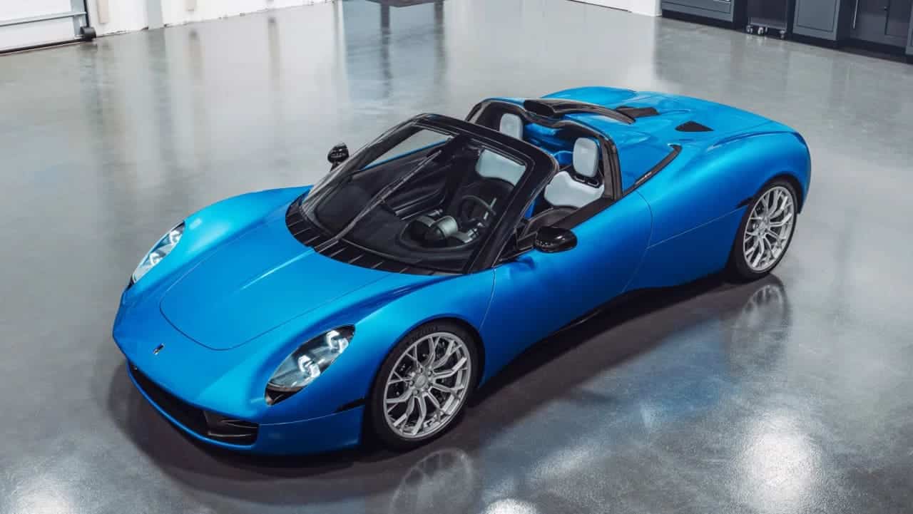 Gordon Murray Automotive T.33 Spider: Un nuevo referente en el mundo de los deportivos 1 Gordon Murray Automotive T.33 Spider arriba