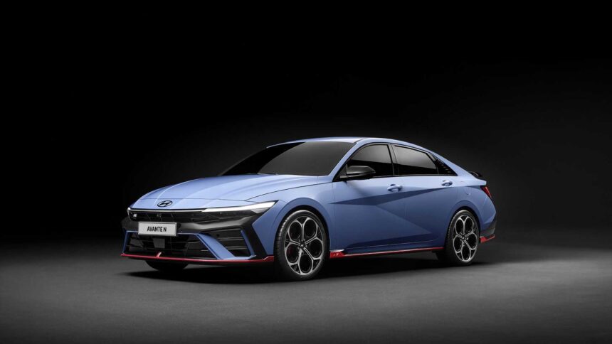 Hyundai Elantra N 2024 frente