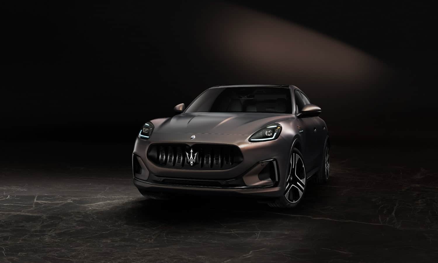 Maserati Grecale Folgore: un SUV eléctrico con 557 hp de potencia 1 Maserati Grecale Folgore eléctrico frente
