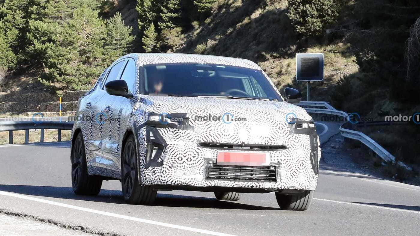 Renault Austral Coupe frente