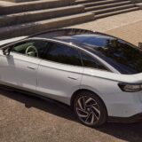 Volkswagen ID.7: El Electrico con autonomía revolucionaria 6 Volkswagen ID.7 lateral