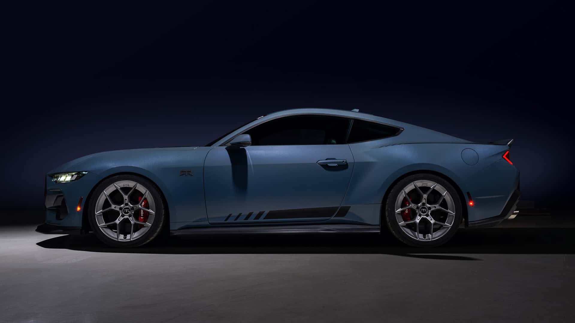 Ford Mustang RTR Spec lateral